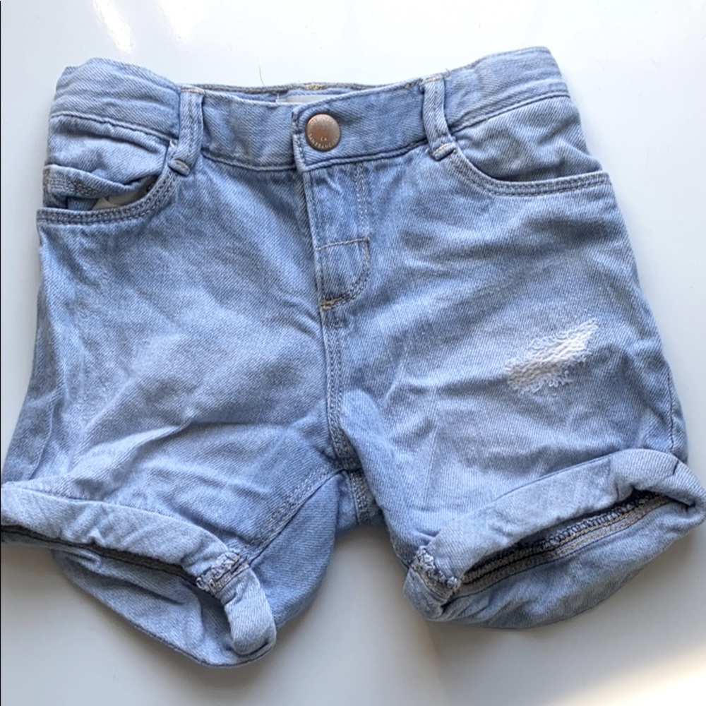 Distressed Old Navy jean shorts